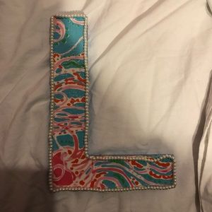 Lily Pulitzer L initial